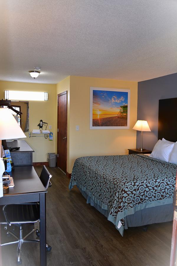 Days Inn By Wyndham Jacksonville Nc Exterior foto